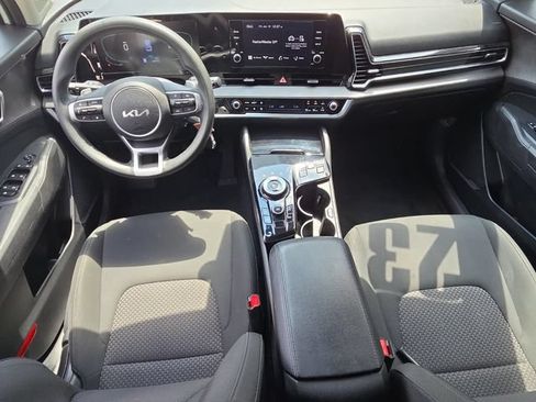 Used 2023 Kia Sportage LX FWD image 13