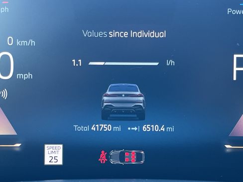 Used 2024 BMW X6 xDrive40i image 13