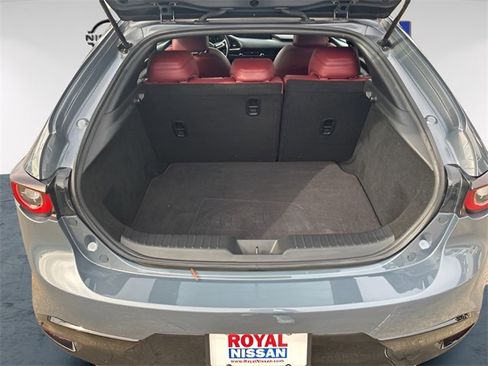 Used 2023 MAZDA MAZDA3 s image 9