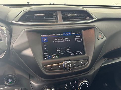 Used 2022 Chevrolet TrailBlazer RS image 16