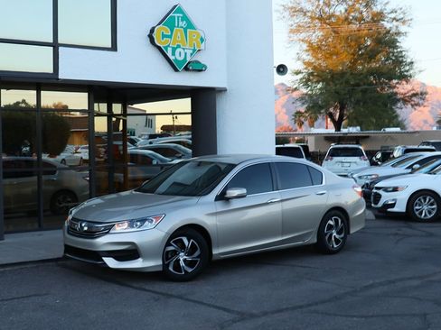 Used 2016 Honda Accord LX image 3