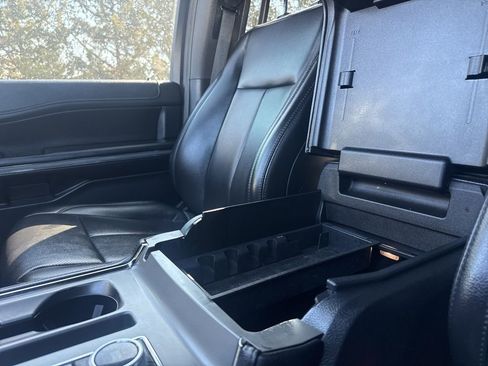 Used 2021 Ford Expedition XLT image 25