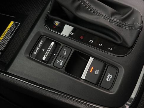Used 2025 Honda CR-V EX-L image 22