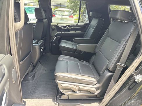 Used 2023 GMC Yukon Denali w/ Max Trailering Package AWD/4WD image 14