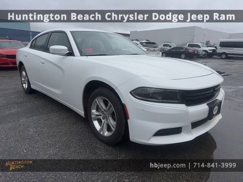 Used 2022 Dodge Charger SXT image 3