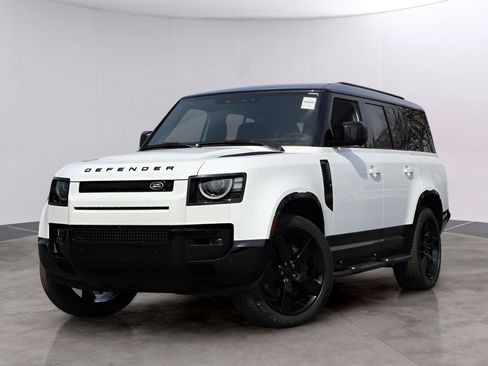 New 2026 Land Rover Defender 130 X-Dynamic SE AWD/4WD image 1