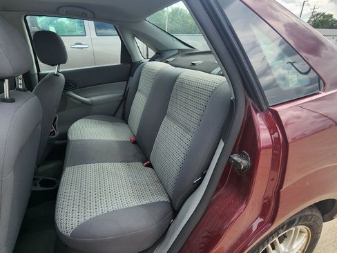 Used 2007 Ford Focus SES FWD image 9