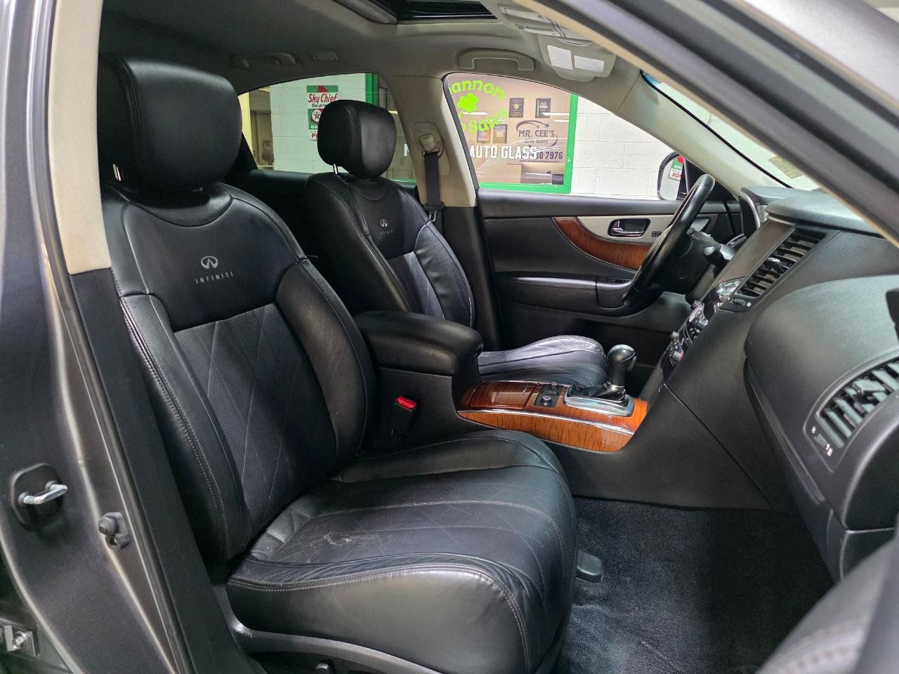 Used 2013 INFINITI FX37 AWD w/ Premium Pkg image 25