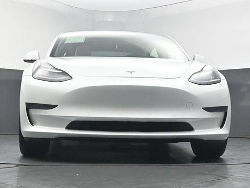 Used 2020 Tesla Model 3 Standard Range Plus RWD image 48