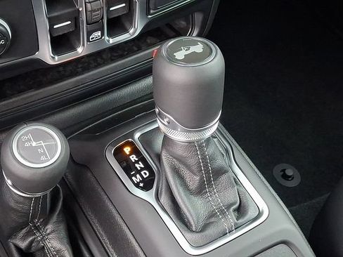 New 2026 Jeep Wrangler Unlimited Sahara AWD/4WD image 13