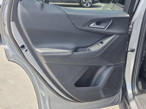 Used 2025 Chevrolet Equinox LT FWD image 27