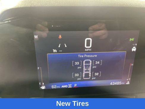 Used 2025 Chevrolet TrailBlazer LT AWD/4WD image 15