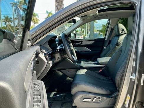 Certified 2025 Acura MDX SH-AWD image 8