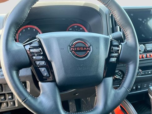 Used 2025 Nissan Frontier PRO-4X w/ Pro Convenience Package AWD/4WD image 11