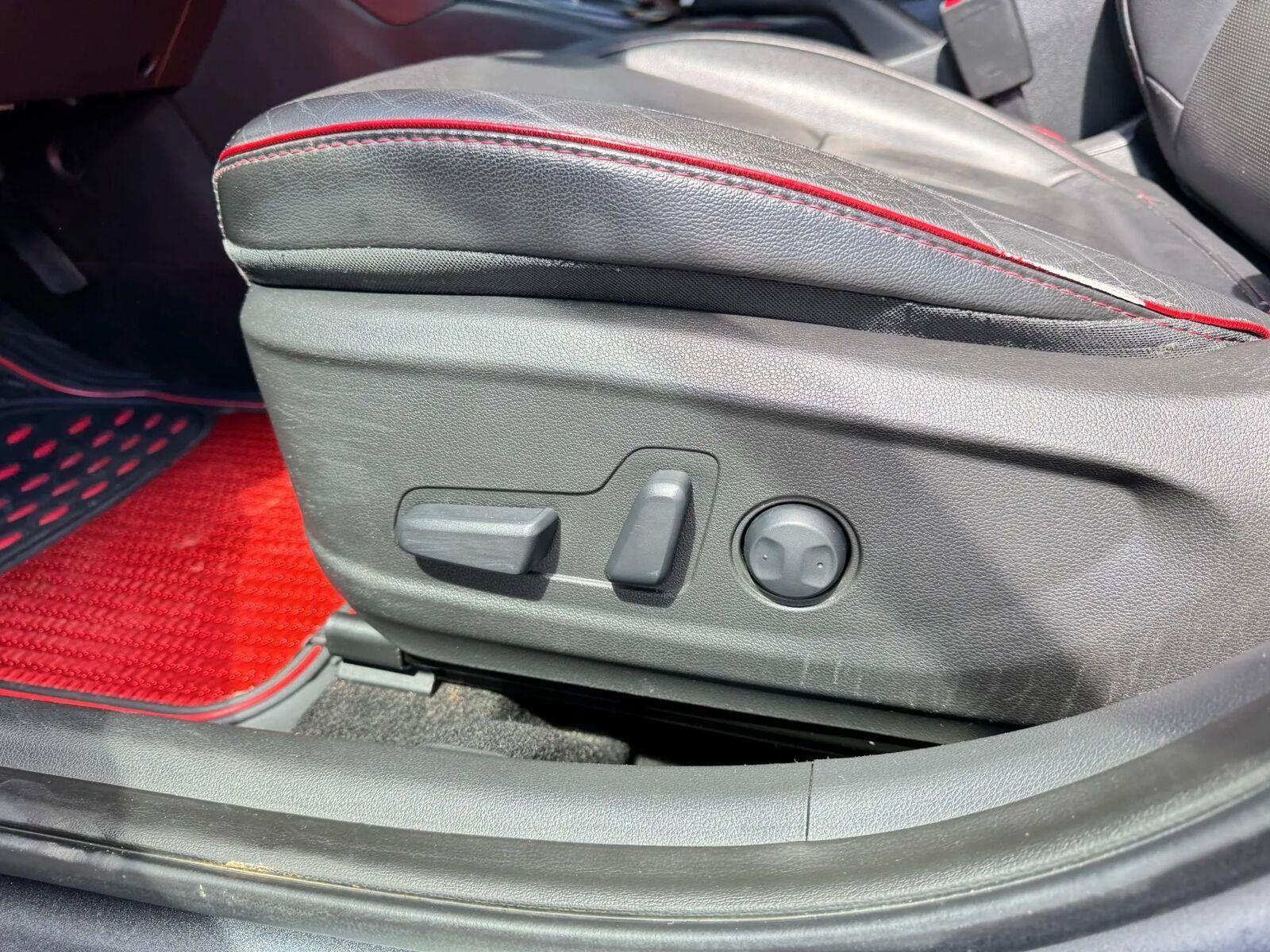 Used 2019 Hyundai Kona Ultimate AWD/4WD image 10