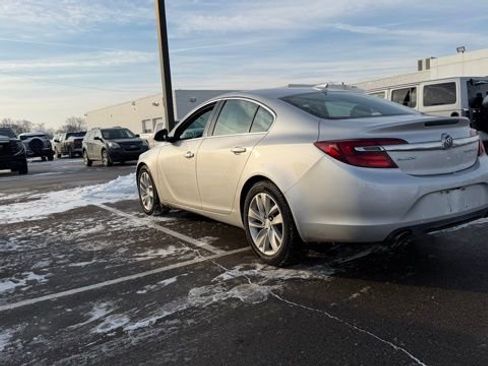 Used 2016 Buick Regal image 9