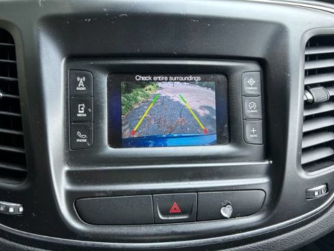 Used 2016 Chrysler 200 Limited FWD image 11