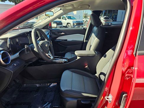 New 2026 Chevrolet Trax LT image 20