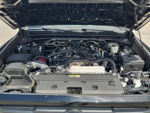 Used 2025 Toyota Tacoma TRD Sport w/ TRD Sport Upgrade Package RWD image 34