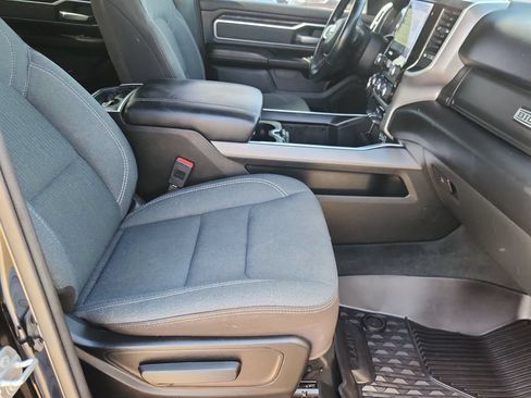 Used 2022 RAM 1500 Big Horn AWD/4WD image 16