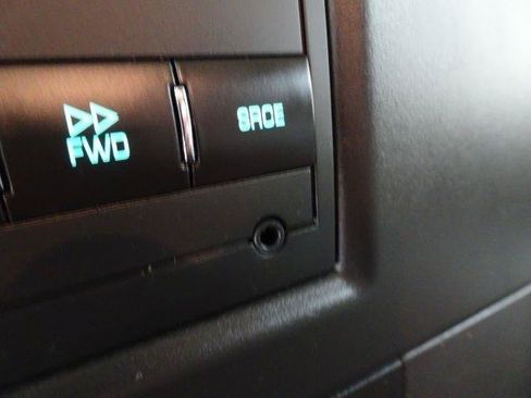 Used 2021 Chevrolet Express 2500 w/ Driver Convenience Package RWD image 32