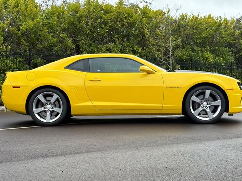 Used 2010 Chevrolet Camaro SS w/ RS Package image 3