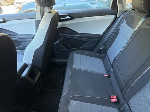 Used 2025 Volkswagen Taos S AWD/4WD image 8