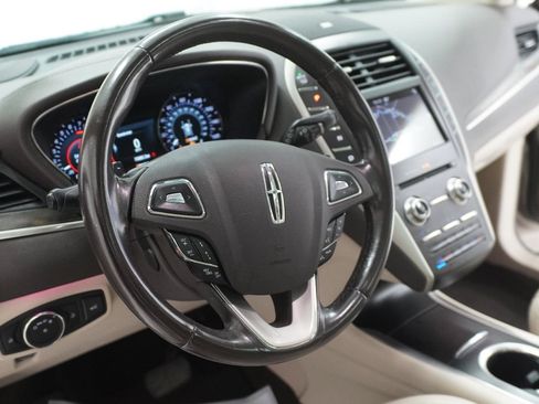 Used 2019 Lincoln MKC Reserve w/ MKC Technology Package FWD image 7
