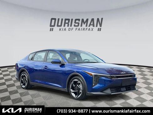 Certified 2025 Kia K4 EX image 28