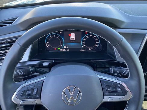 Used 2024 Volkswagen Atlas Cross Sport SE image 15