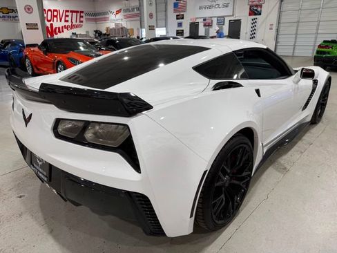 Used 2016 Chevrolet Corvette Z06 w/ 2LZ Preferred Equipment Group RWD image 5