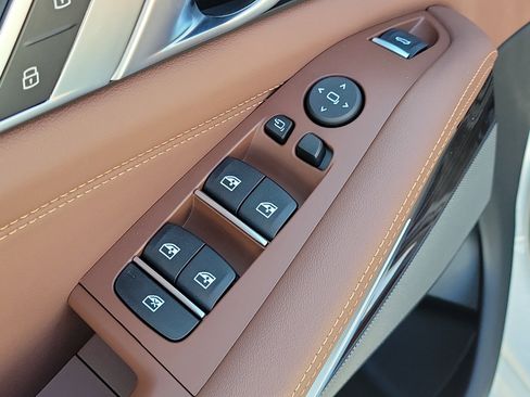 New 2026 BMW X5 xDrive40i w/ Executive Package image 16