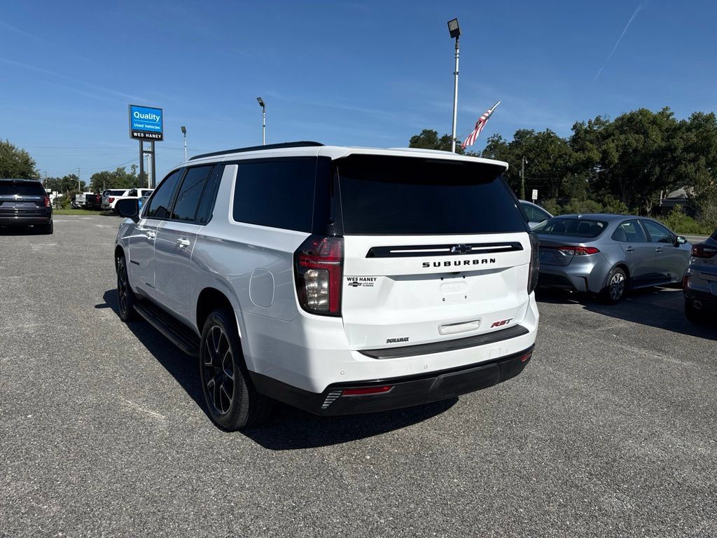 Used 2024 Chevrolet Suburban RST w/ Luxury Package RWD image 6