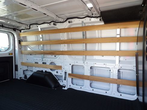 Used 2025 Ford Transit 250 Low Roof w/ Exterior Upgrade Package RWD image 27