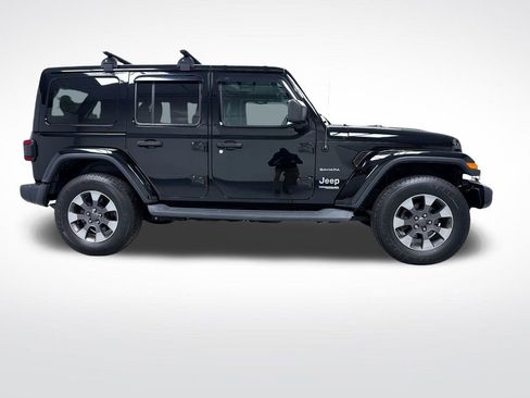 Used 2019 Jeep Wrangler Unlimited Sahara w/ Dual Top Group image 2