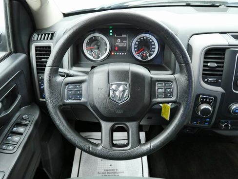 Used 2015 RAM 1500 Express image 22