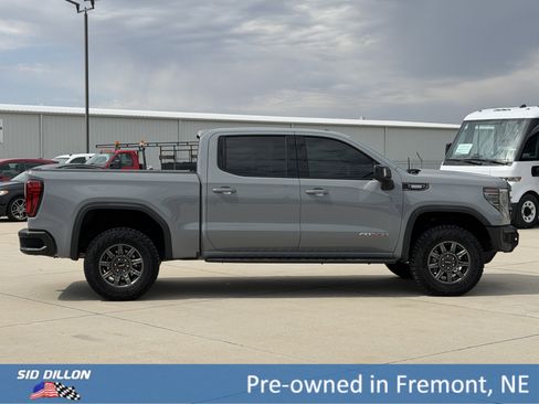 Used 2025 GMC Sierra 1500 AT4X image 4
