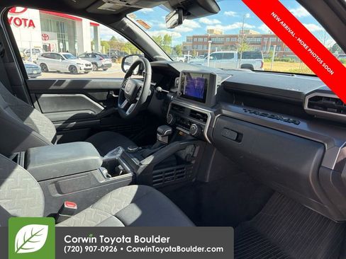 Used 2025 Toyota Tacoma SR5 AWD/4WD image 10