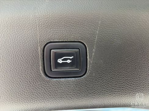 Used 2021 Buick Enclave Avenir w/ Avenir Technology Package FWD image 26