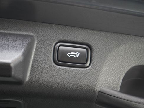 Used 2025 Kia Seltos EX w/ EX Sunroof Package AWD/4WD image 11