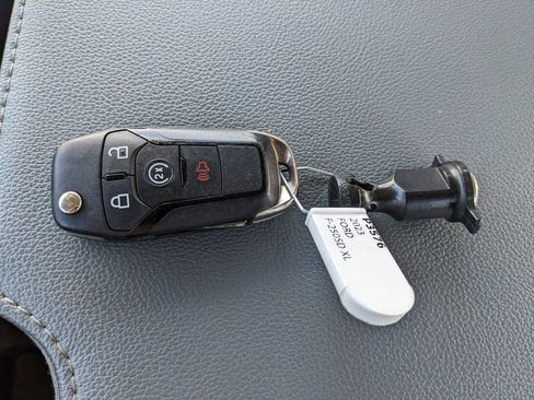 Used 2023 Ford F250 XL w/ FX4 Off-Road Package image 30