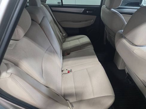 Used 2017 Subaru Outback 2.5i Premium AWD/4WD image 19