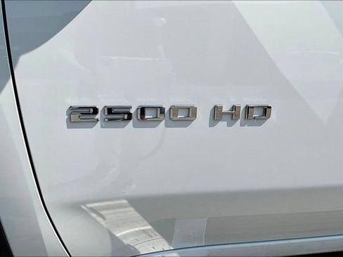 Used 2024 Chevrolet Silverado 2500 LT w/ Convenience Package AWD/4WD image 24
