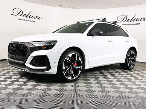 Used 2022 Audi RS Q8 w/ Carbon Optic Package image 3