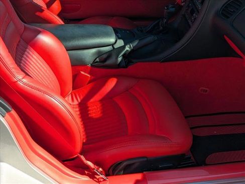 Used 2004 Chevrolet Corvette Coupe image 20