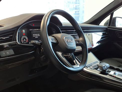 Used 2023 Audi Q7 3.0T Premium Plus w/ Premium Plus Package AWD/4WD image 19