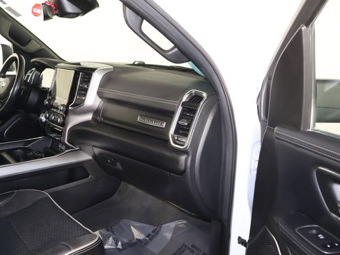 Used 2024 RAM 1500 Laramie image 45