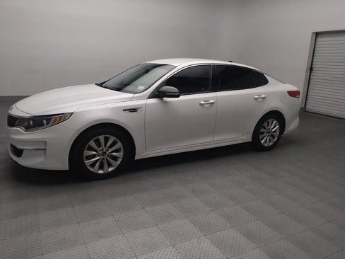Used 2016 Kia Optima EX FWD image 2
