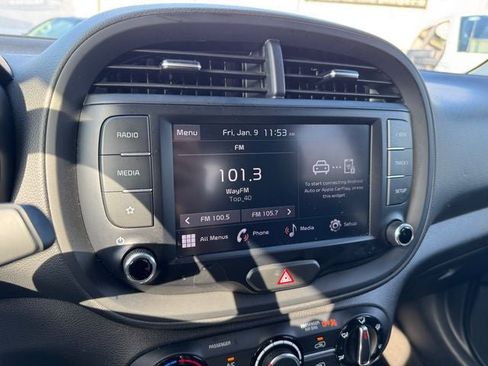 Used 2023 Kia Soul LX w/ Option Group 015 image 18