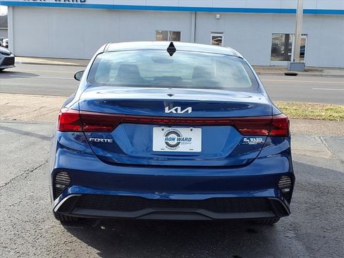 Used 2022 Kia Forte LXS w/ LXS Technology Package image 13